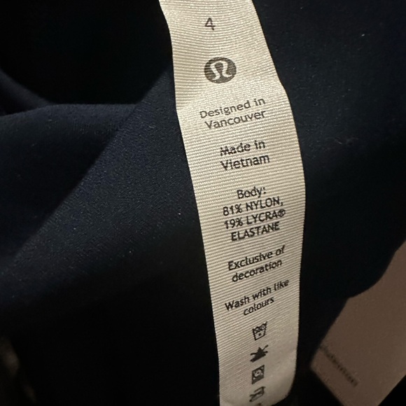 Lululemon Mini Flare 🌟NWT🌟 Align High-Rise Mini Flared Pant 28" TrueNavy SOLDOUT - Picture 7 of 7